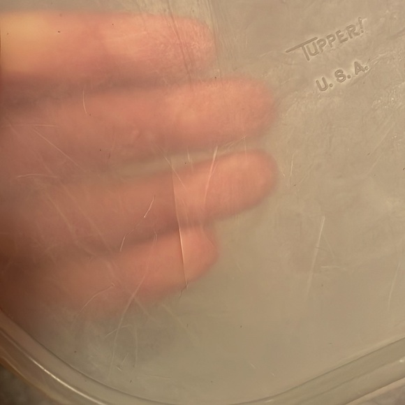 Vintage Clear Sheer Tupperware large storage - Picture 9 of 9